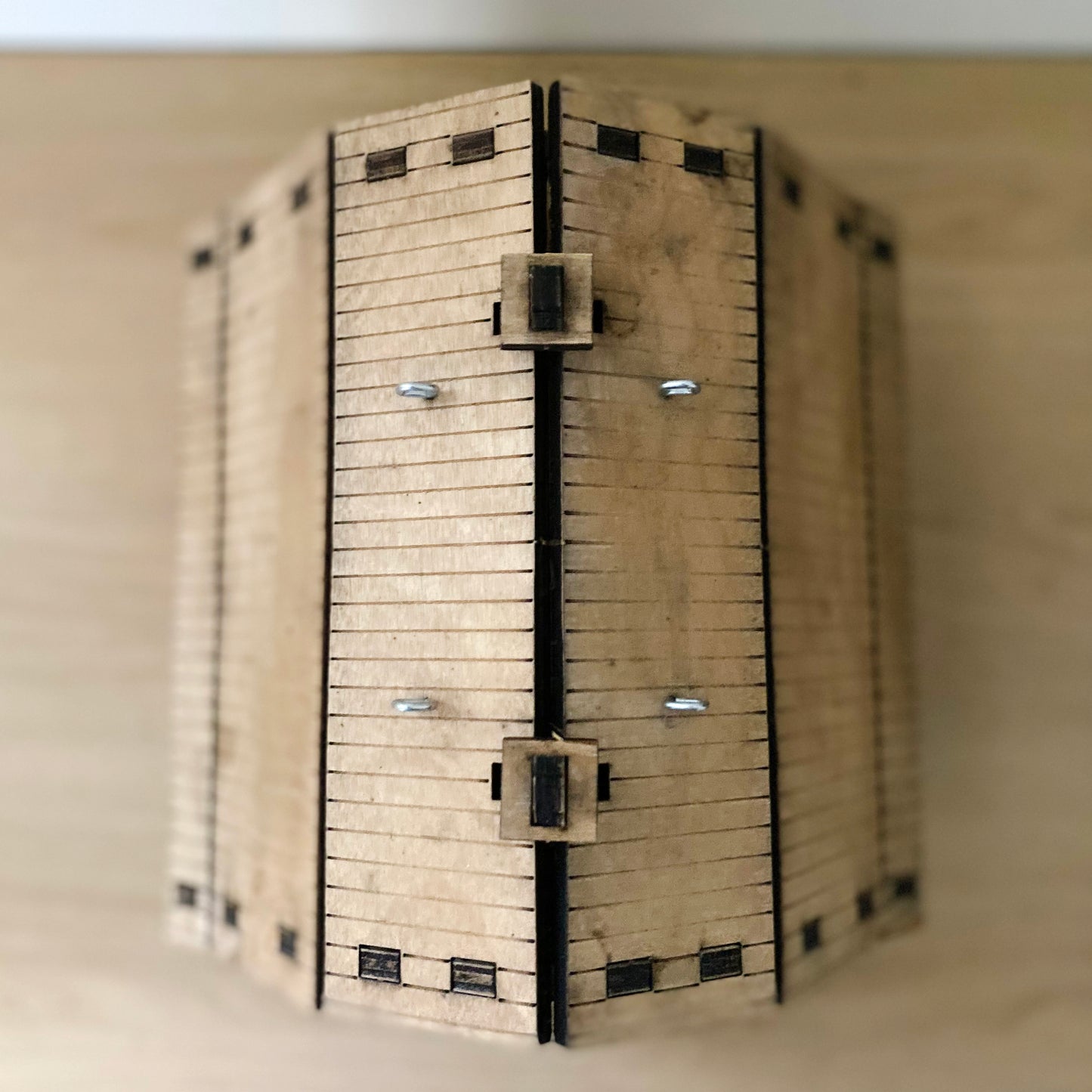 ENGRAVED BARN (ASSEMBLY REQUIRED)