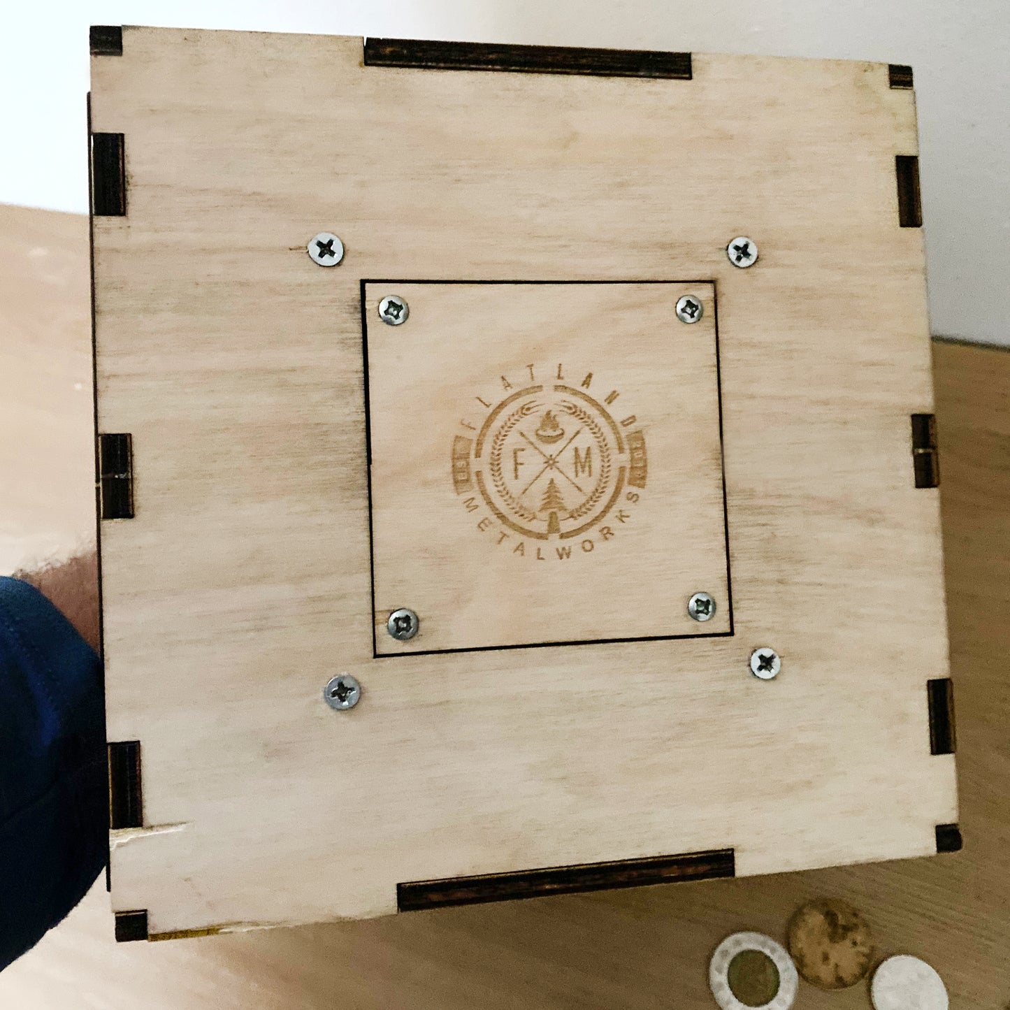 ENGRAVED BARN (ASSEMBLY REQUIRED)