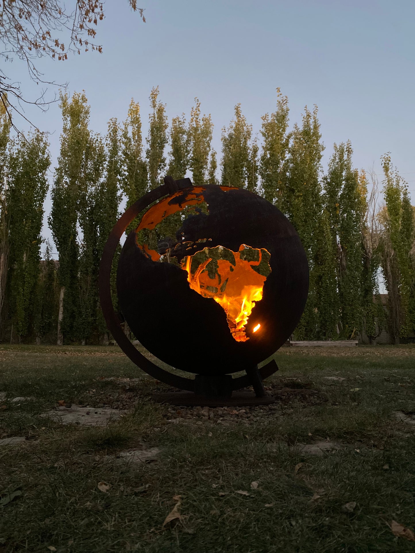 GLOBE FIRE PIT (LOCAL PICK UP)