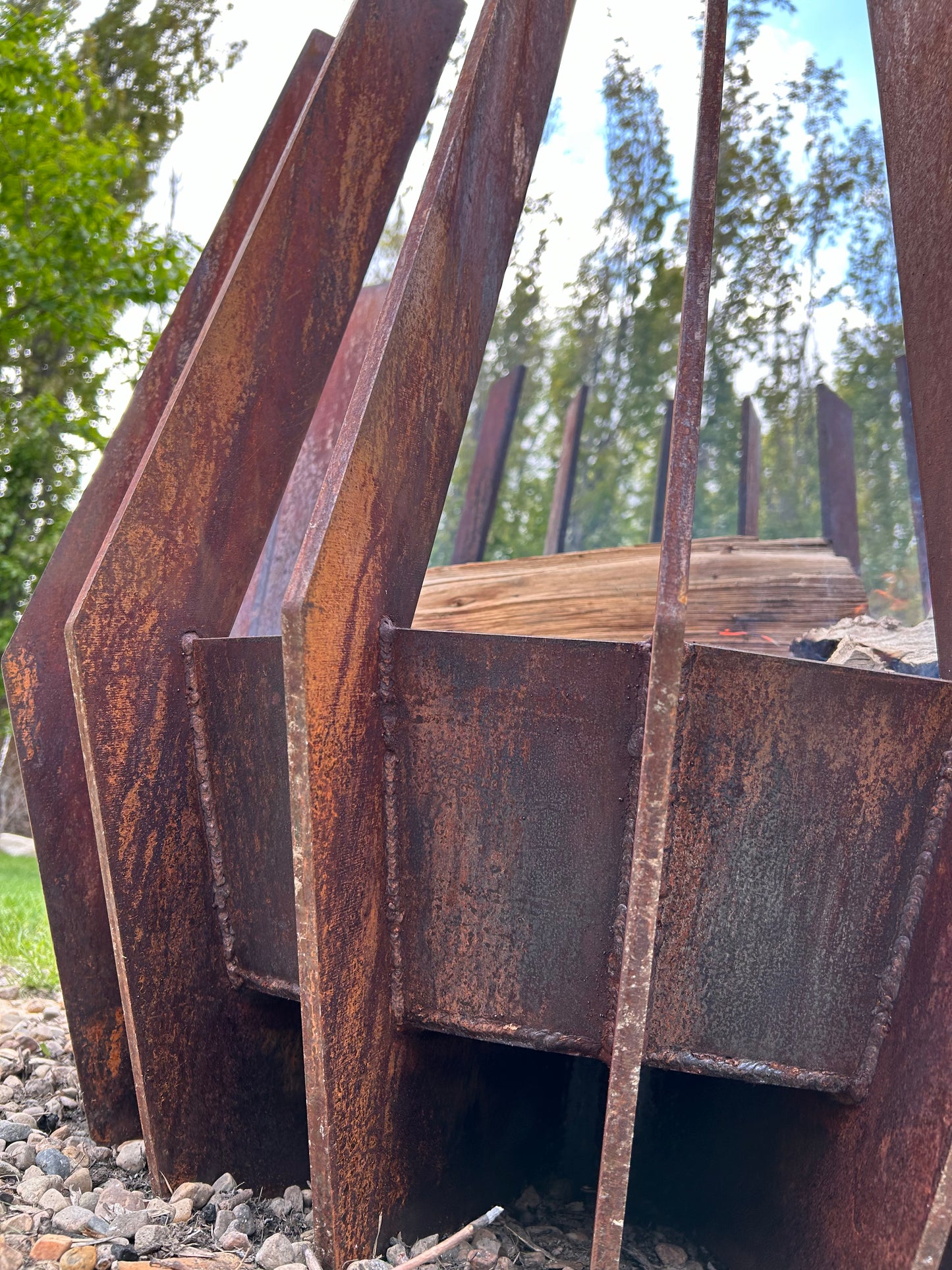 MODERN FIRE PIT (LOCAL PICK UP)