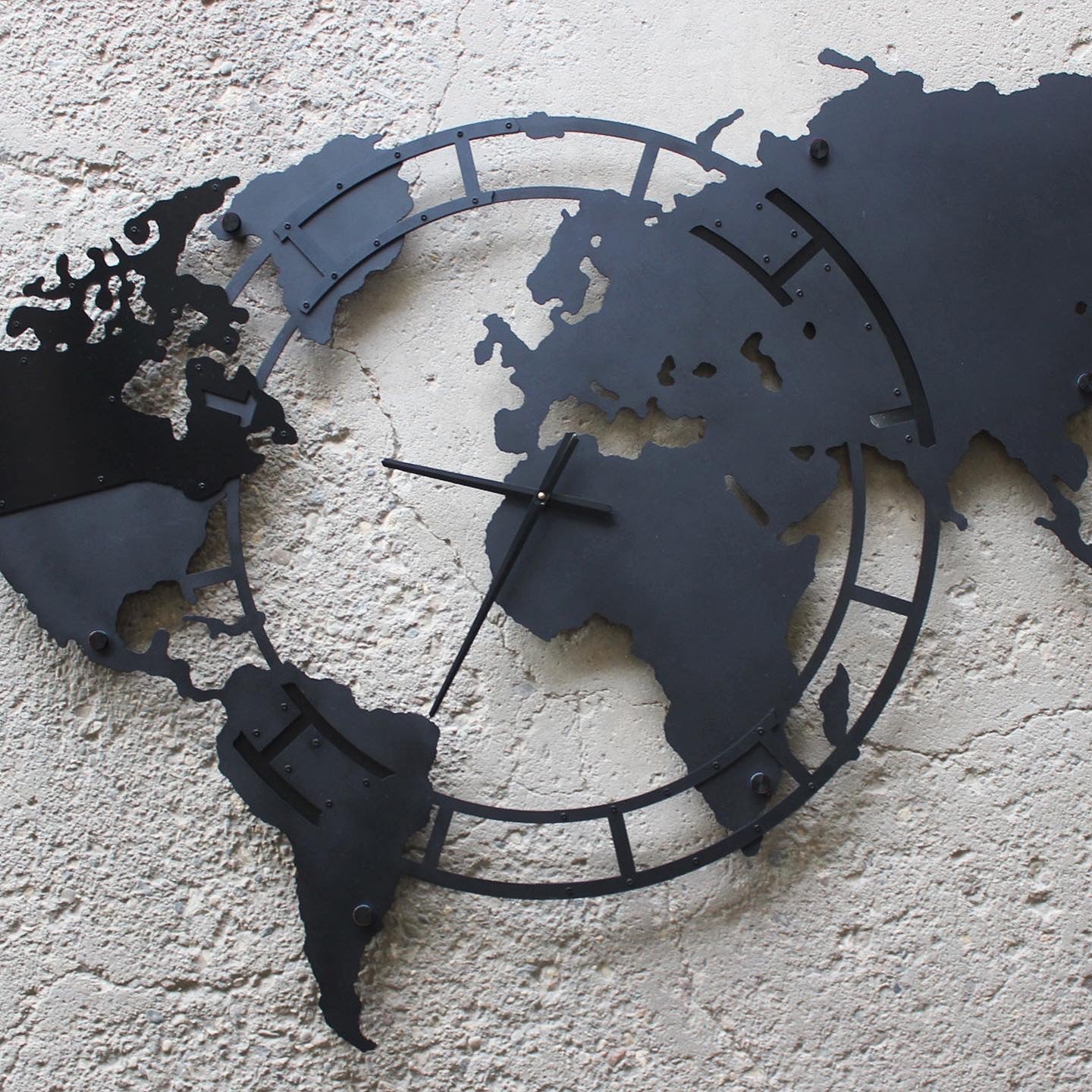 WORLD CLOCK